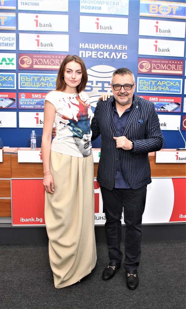 ДИЛЯНА МАТЕЕВА ПРЕДСТАВИ КОЛЕКЦИЯ, ВДЪХНОВЕНА ОТ РОК МУЗИКАТА